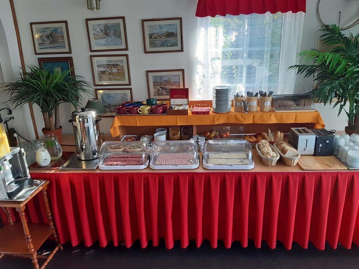 Hotel Klor Doudleby Extérieur photo